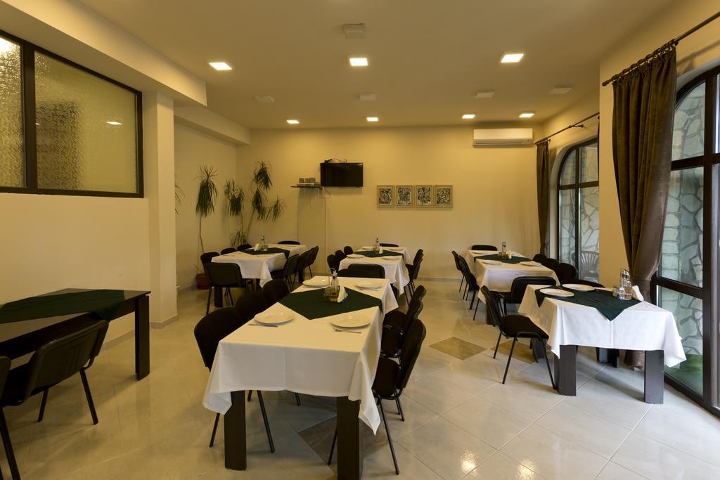 Hotel Terazini Veliko Tarnovo Exterior photo